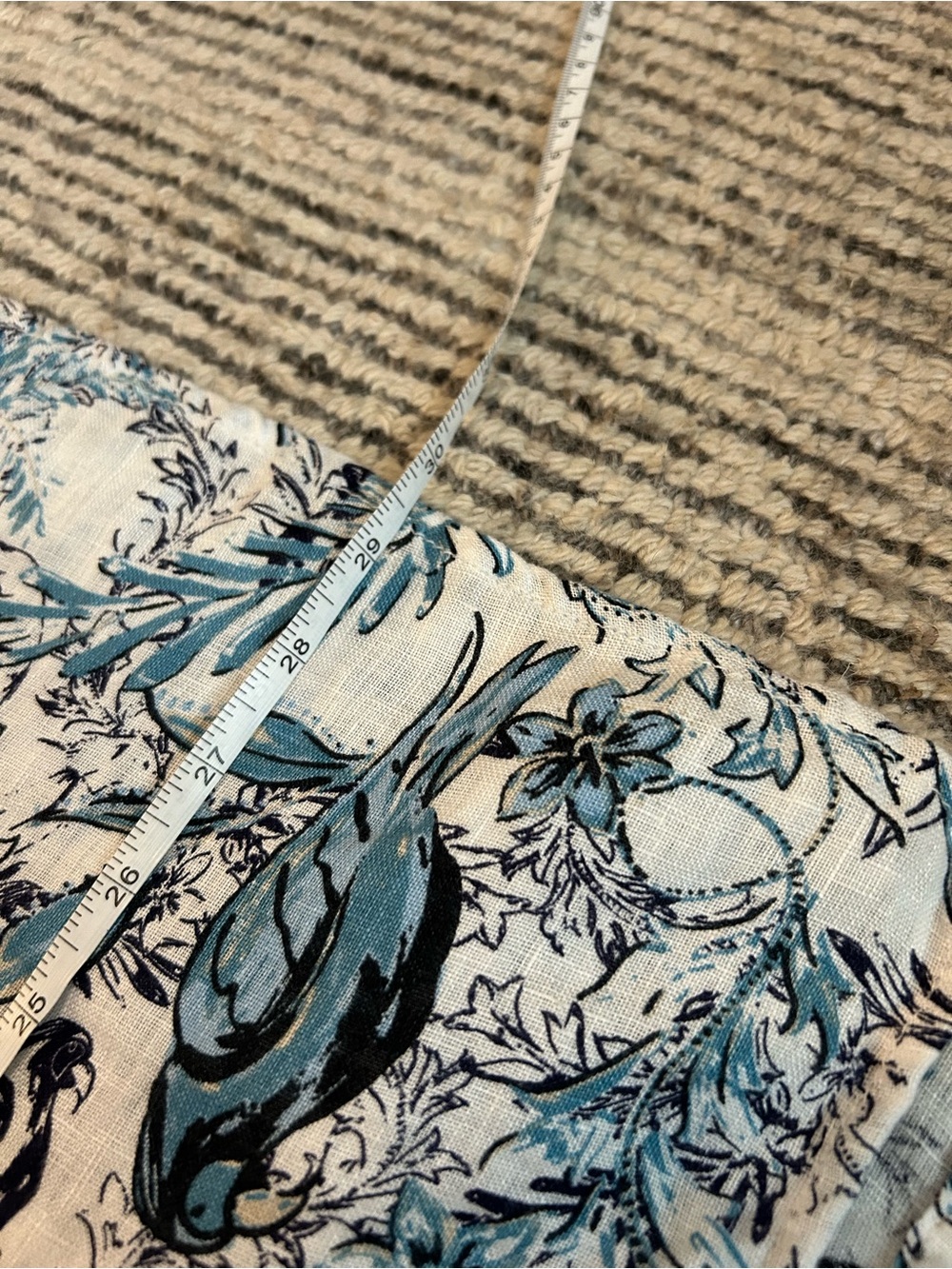 Tahari Women Linen Tops Plus 1X Blue White Floral Button Front Coastal Beachy - Picture 4 of 8